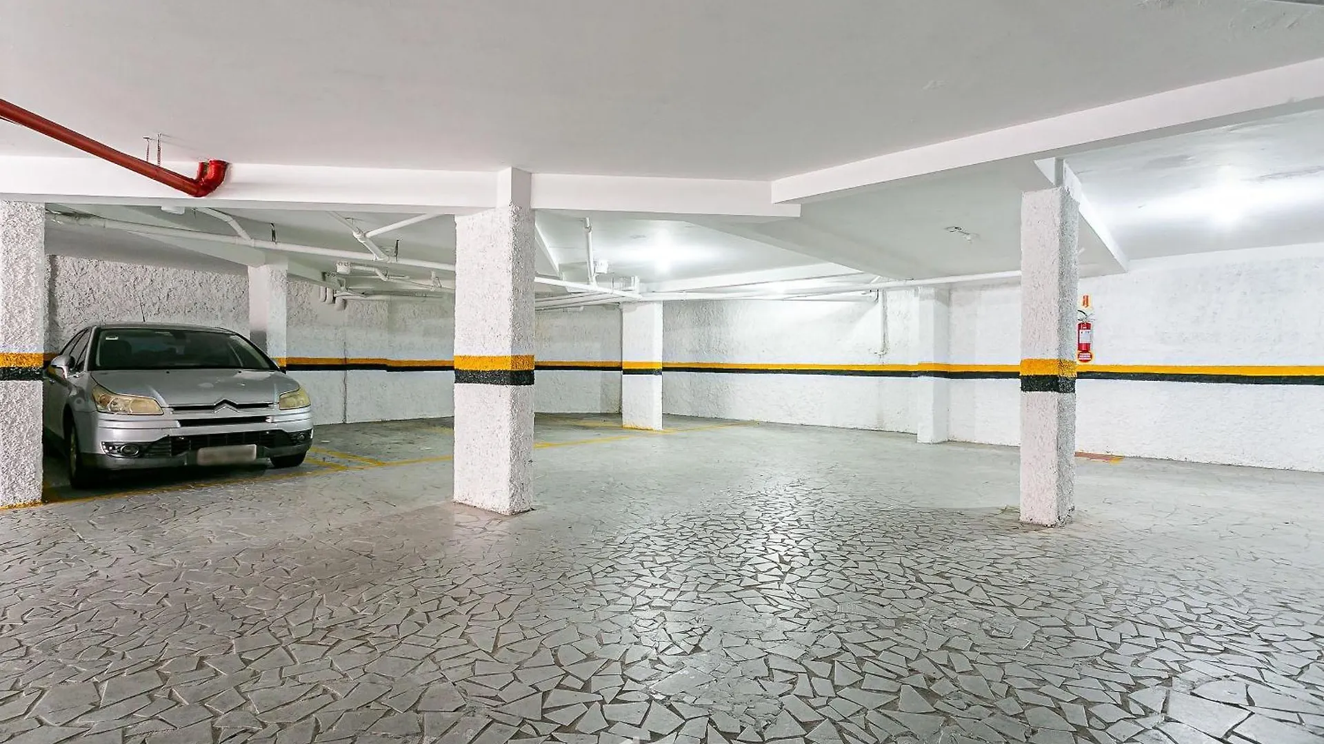 Apto Em Otima Localizacao A 100M Da Praia Csg305 Florianopolis Apartment
